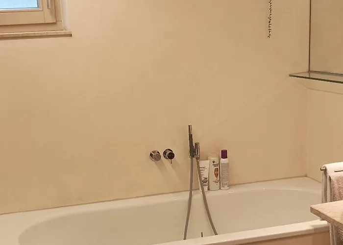 Inn-studio Ursula 公寓 *